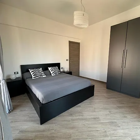 Apartment Atelier 1 - Ad Un Passo Dal Mare *